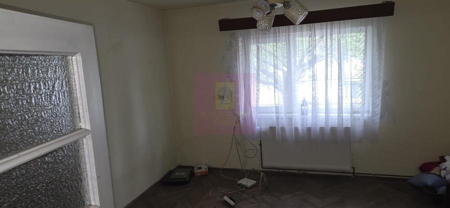 Casă cu 2 camere în Central