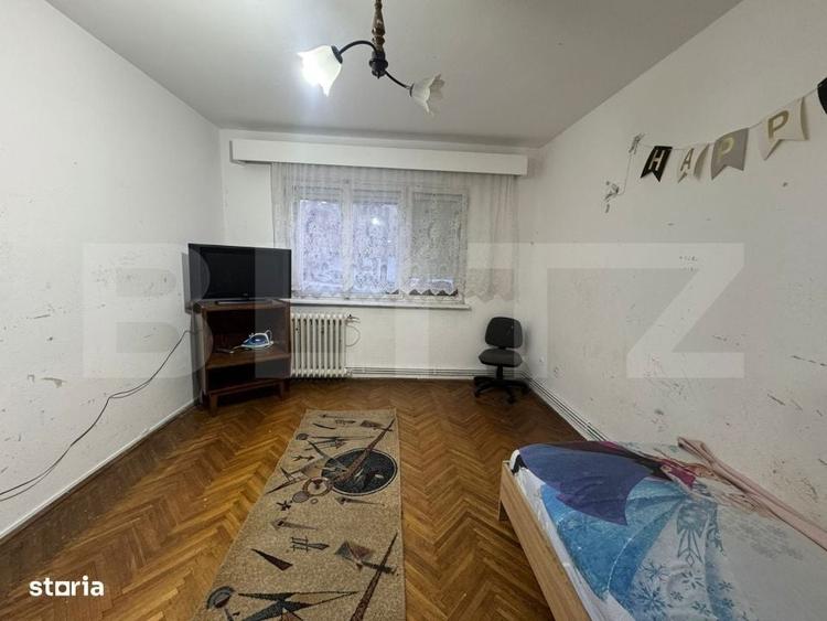 Apartament cu 3 camere decomandat în Deve