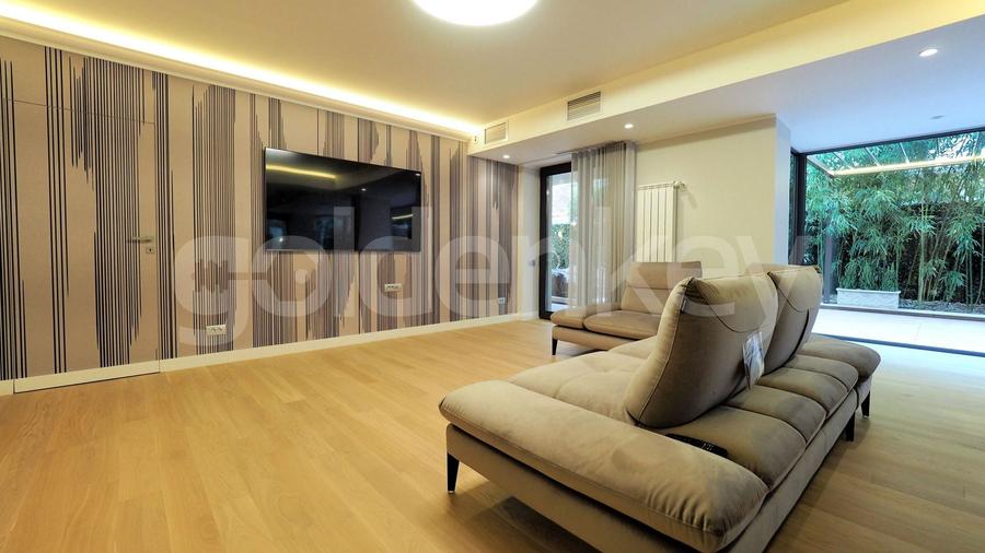 Apartament cu 4 camere decomandat, mobilat în Herăstrău