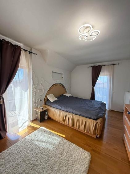 Casă cu 3 camere în Central