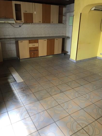Casă cu 9 camere cu Teren 313 Mp în Pantelimon