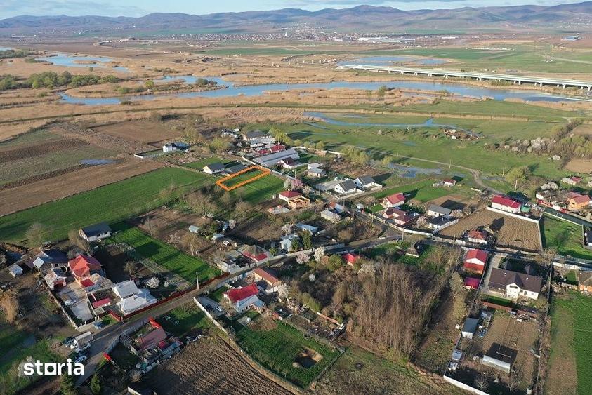 Teren de 1291 mp, în Letea