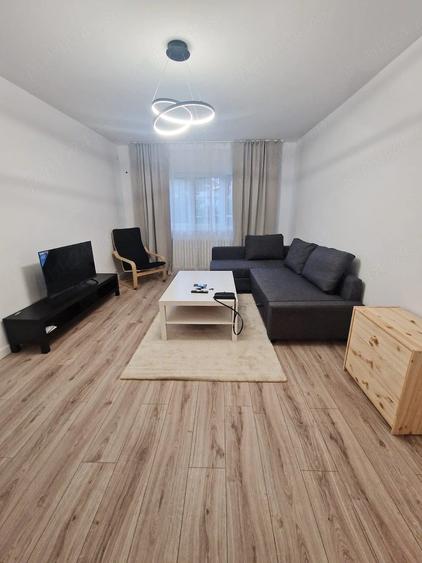 Apartament cu 3 camere decomandat în Unirii