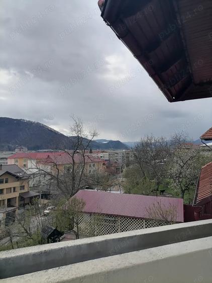 Casă cu 6 camere în Central