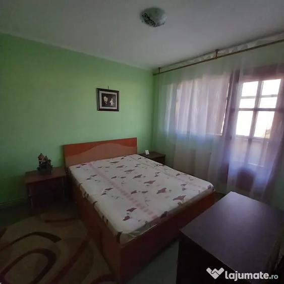 Apartament cu 2 camere decomandat în Est