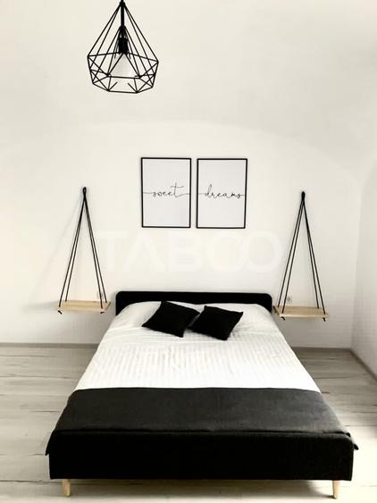 Apartament cu 2 camere semidecomandat, mobilat în Central