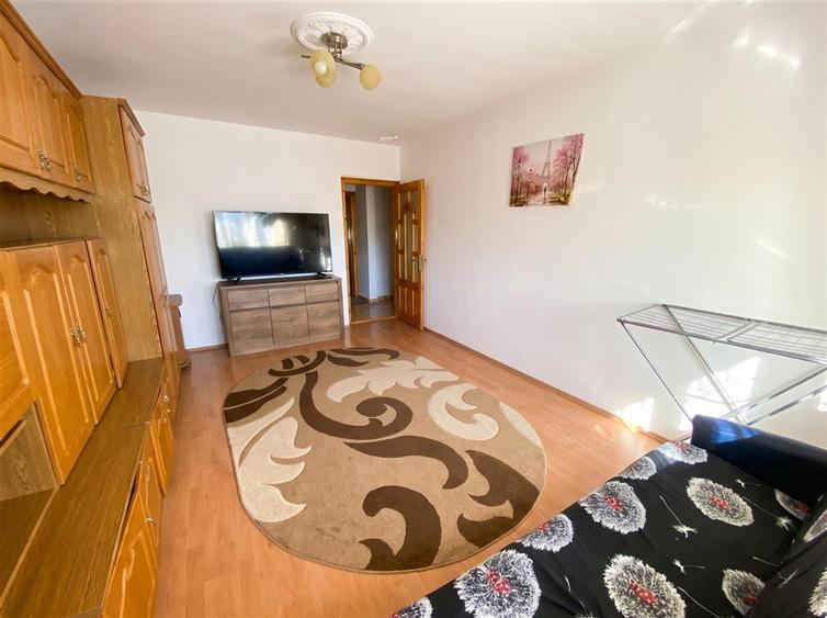 Apartament cu 2 camere decomandat în Burdujeni