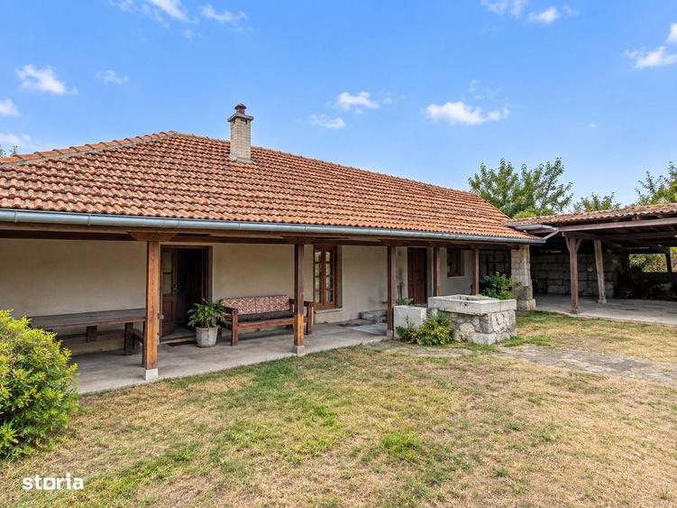 Casă cu 2 camere în Horia