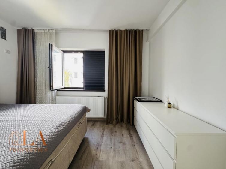 Apartament cu 3 camere semidecomandat în Chiajna