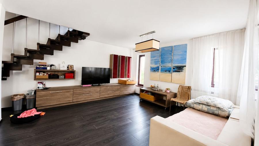 Apartament cu 3 camere decomandat, mobilat în Calea Dumbrăvii