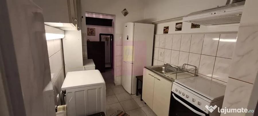 Garsonieră în Romană