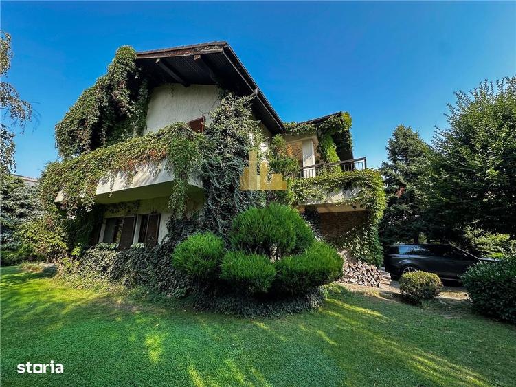 Casă cu 4 camere cu Piscina în Central