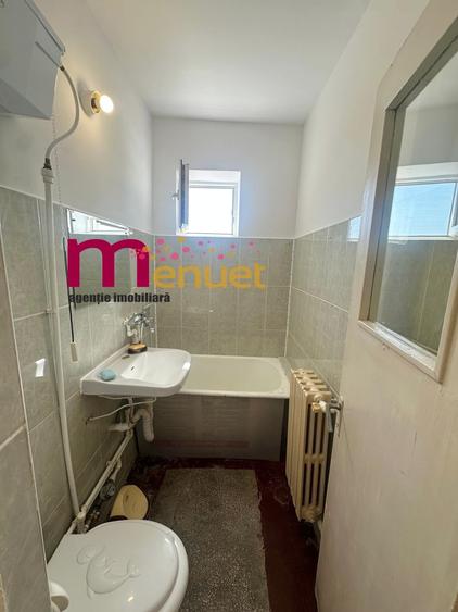 Apartament cu 2 camere semidecomandat în Neptun
