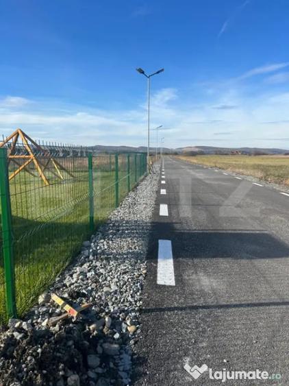 Casă cu 4 camere cu Teren 700 Mp în Sângeorgiu de Mureș