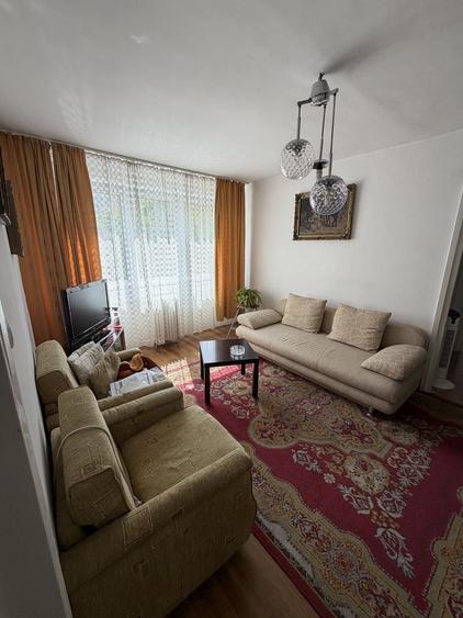 Apartament cu 2 camere semidecomandat în Dacia