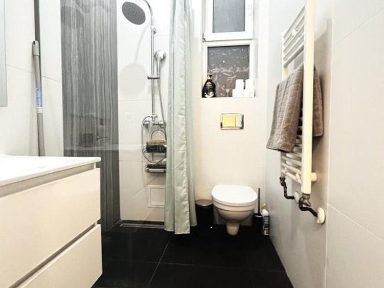 Apartament cu 2 camere semidecomandat, mobilat în Ultracentral