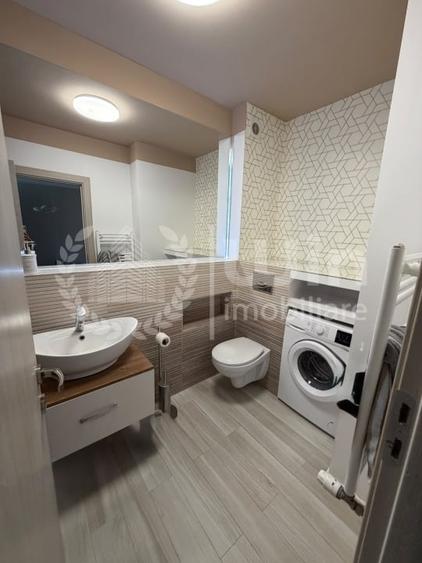 Apartament cu 2 camere semidecomandat, mobilat în Semicentral