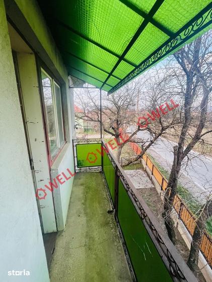 Casă cu 4 camere cu Teren 2000 Mp în Brateș