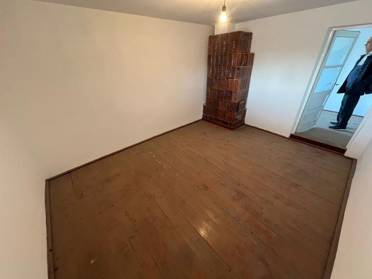 Casă cu 3 camere cu Teren 7000 Mp în Movilița