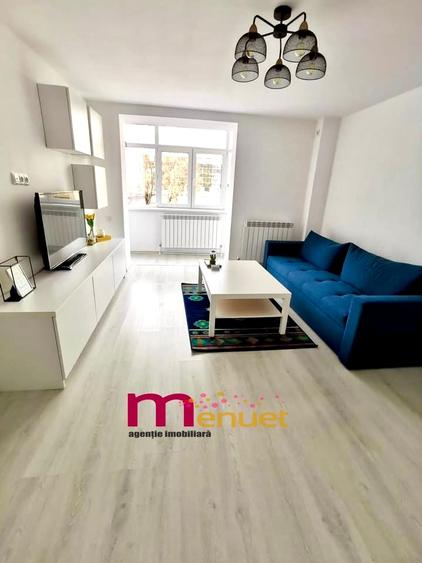 Apartament cu 2 camere în Piața Veche