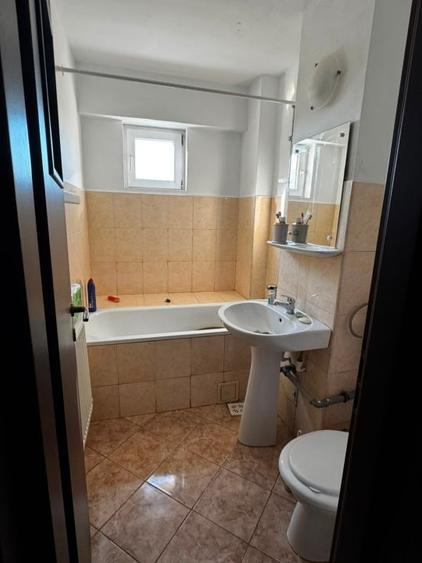 Apartament cu 2 camere decomandat, mobilat în Zahana
