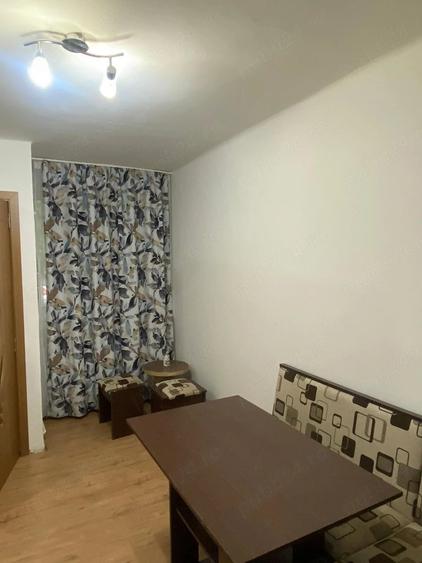 Garsonieră semidecomandată în Sud