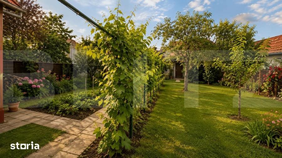 Casă cu 8 camere cu Teren 688 Mp în Pârneava