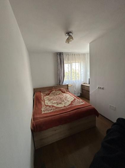 Garsonieră decomandată în Rogerius