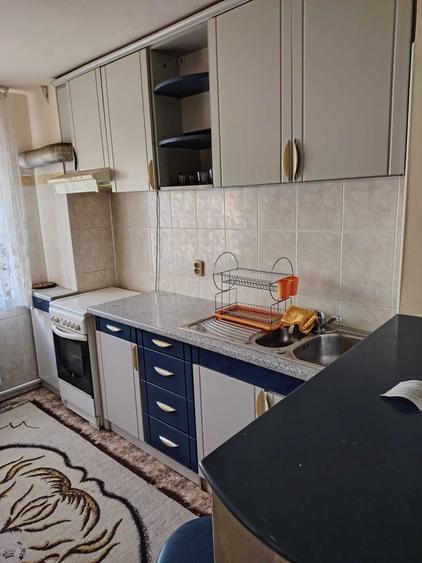 Apartament cu 2 camere decomandat în Exterior Vest