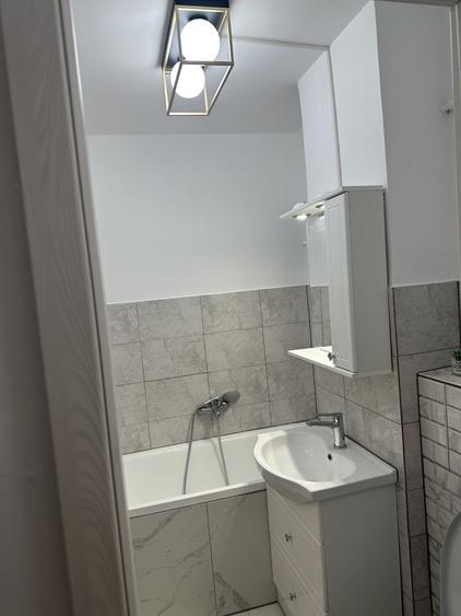 Apartament cu 2 camere semidecomandat în Județean