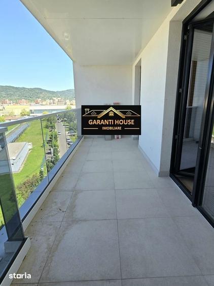 Apartament cu 3 camere în Traian