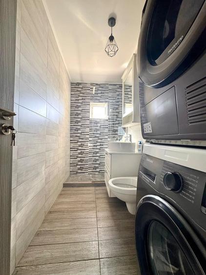 Apartament cu 3 camere semidecomandat în Dâmbovița