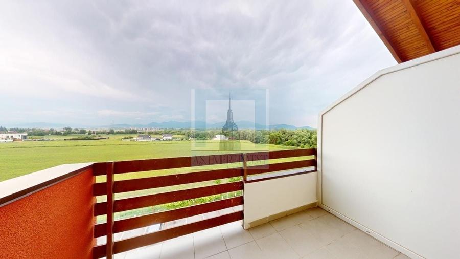 Apartament cu 3 camere decomandat în Sânpetru