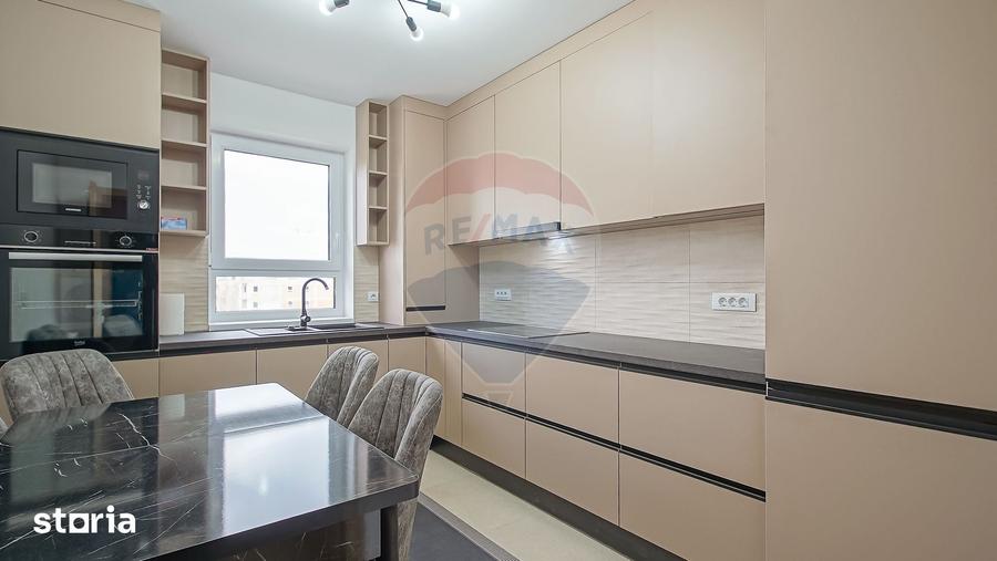 Apartament cu 3 camere în Tractorul