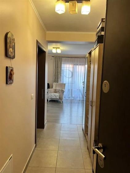 GIROC - 3 Camere - Etaj 1 - Pod cu intrare din apartament - 8