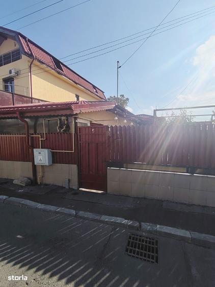 Casă cu 5 camere cu Canalizare în Colentina
