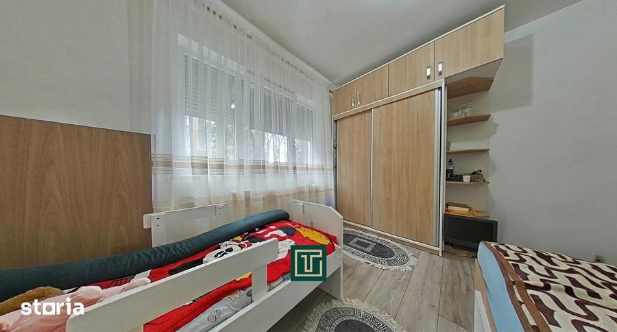 Apartament cu 3 camere decomandat, mobilat în Aurel Vlaicu