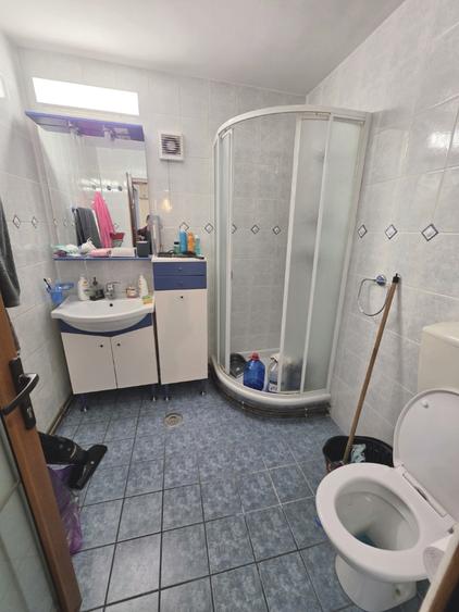 Apartament cu 2 camere decomandat în Calea Călărașilor