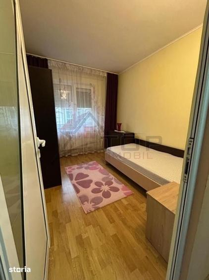 Apartament cu 3 camere semidecomandat în Dacia