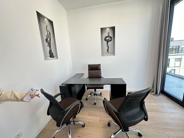 Apartament cu 4 camere decomandat în Herăstrău