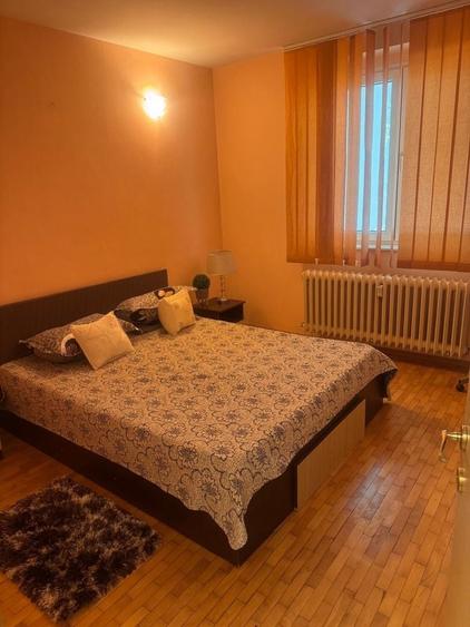 Inchiriez apartament 2 camere cartier Craiovei - 3