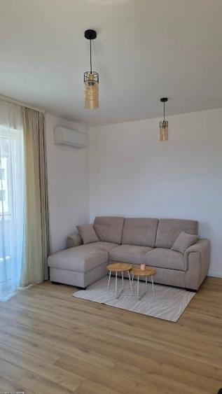 Apartament cu 2 camere semidecomandat, mobilat în Giroc