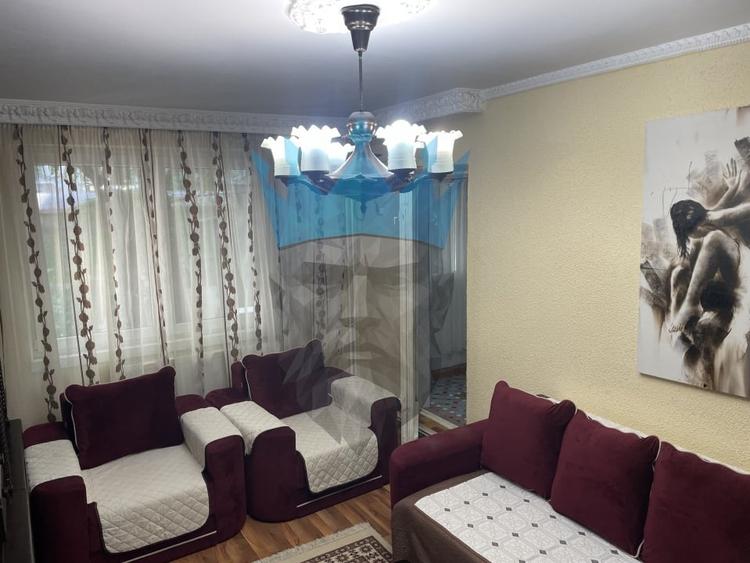 Apartament cu 4 camere decomandat, mobilat în Rahova
