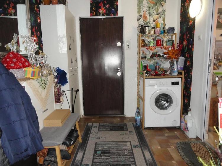 Apartament cu 2 camere semidecomandat în Micălaca
