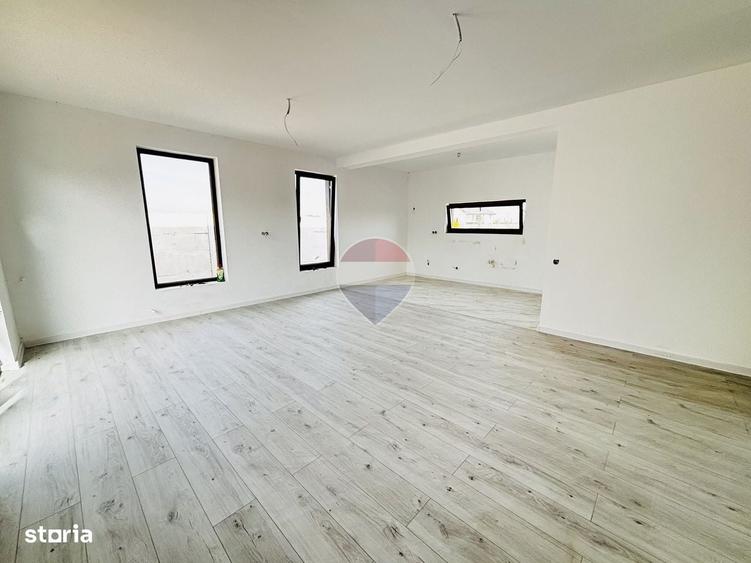 Casă cu 3 camere în Domnești