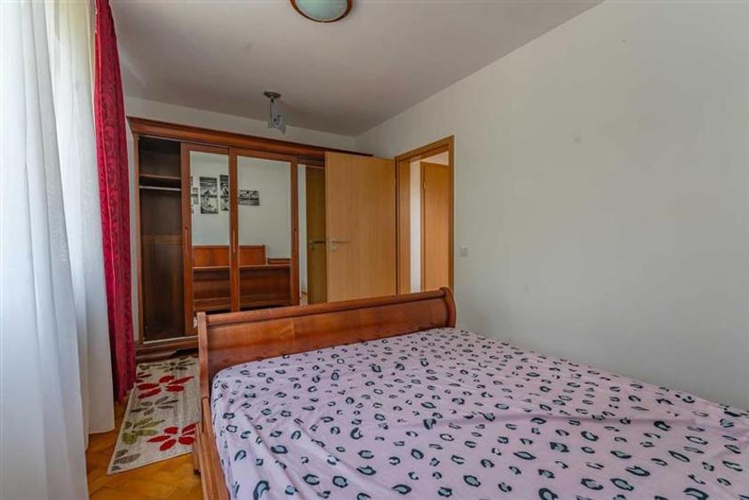 Apartament cu 2 camere semidecomandat, mobilat în Astra