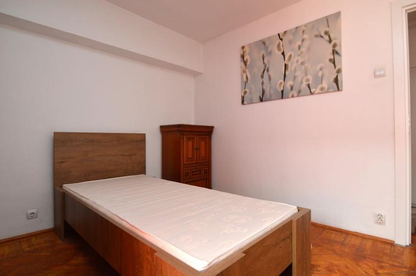 Apartament cu 4 camere decomandat, mobilat în Unirii