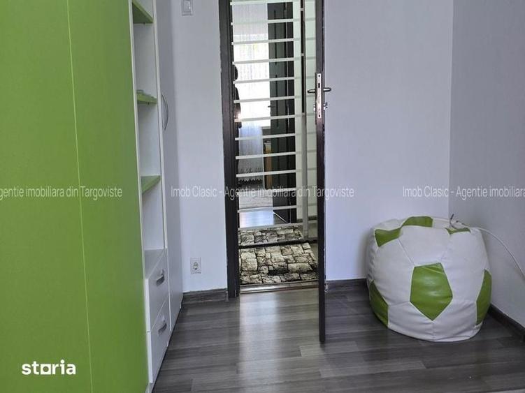 Apartament cu 3 camere decomandat în Micro 3