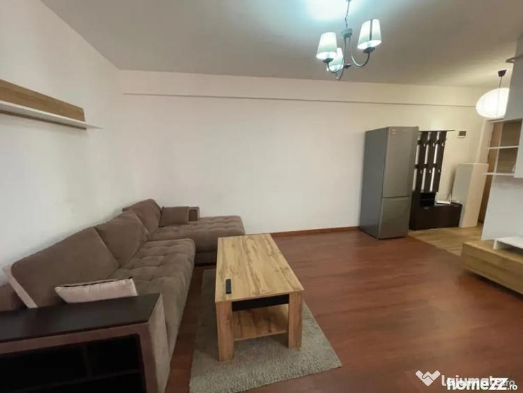 Apartament cu 2 camere semidecomandat în 1 Mai