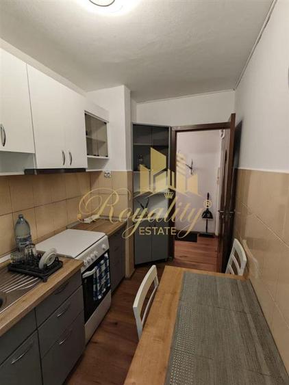 Garsonieră decomandată, mobilată în Complex Studențesc